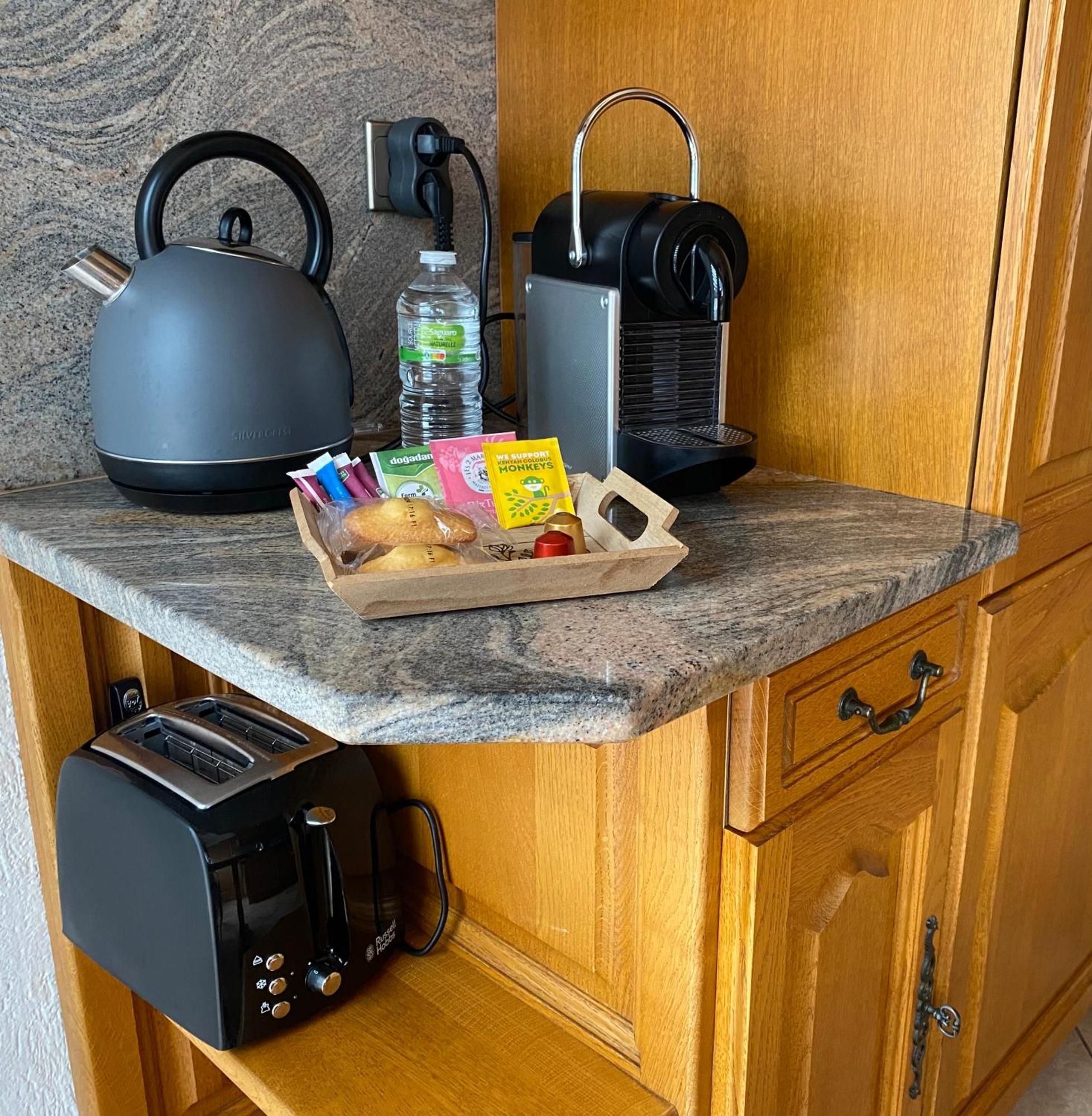 Appartement 3 Lys 圣路易 外观 照片